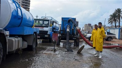 الشتاء يكشر عن أنيابه.. أمطار ورياح تضرب الإسكندرية