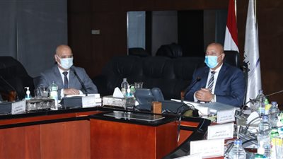 الوزير: بدء التجهيز لتشغيل الأتوبيس الترددي
