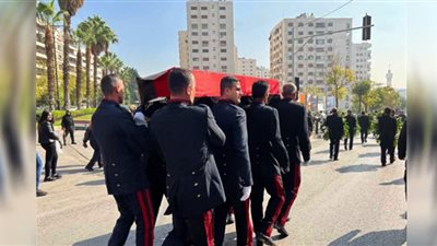 صباح فخري في جنازة مهيبة تجول شوارع سوريا.. صور