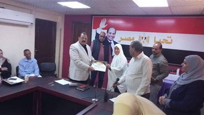 رئيس مدينة سفاجا يحتفى بالأمهات والأباء المثاليين