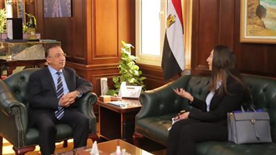 مناقشة تفعيل التبادل التجارى والاقتصاى بين الاسكندرية وفرنسا