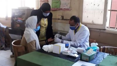 إجراء الفحوصات الطبية لـ 14 ألف و489 تلميذ وتلميذة بأسوان