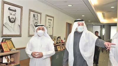 وزير الصحة السعودي يزور سفارة المملكة بالقاهرة
