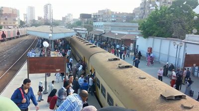 مصرع شاب أسفل عجلات قطار بالزقازيق