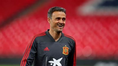 لويس إنريكي يعلن قائمة منتخب إسبانيا استعدادًا لمباراتي اليونان والسويد