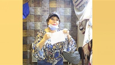 صور.. الفنانين يشاركون في انتخابات التجديد النصفي لنقابة الممثلين