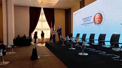 المركز المصري للفكر والدراسات الاستراتيجية: الصناعة جزء لا يتجزأ من عملية تحقيق التنمية