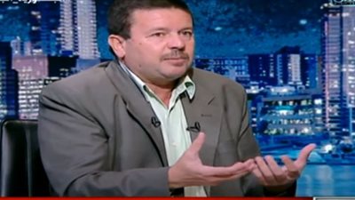 سامح عيد: كثافة الطلاب بالفصول تمنع التعلم الحقيقي.. وتتسبب بزيادة تسرب التلاميذ