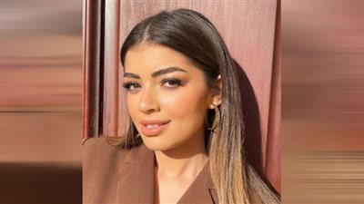 ليلى أحمد زاهر تشبه سندريلا في حفل زفاف شام الذهبي