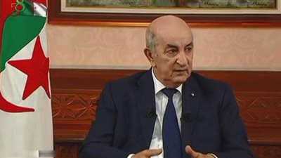 الرئيس الجزائري يجري محادثات مع نظيره الإيطالي