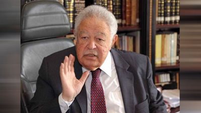 من هو نقيب المحامين بعد وفاة رجائي عطية؟