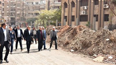 محافظ الشرقية يُشدد على سرعة الانتهاء من تطوير شارع عمر بن الخطاب بالزقازيق