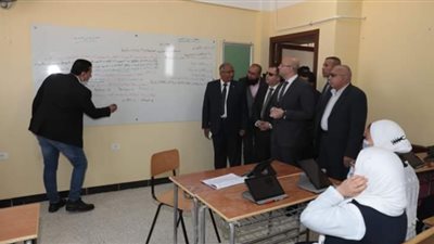 محافظ بنى سويف يفتتح مشروعات خدمية بتكلفة 10ملايين جنيه في الصحة والتعليم