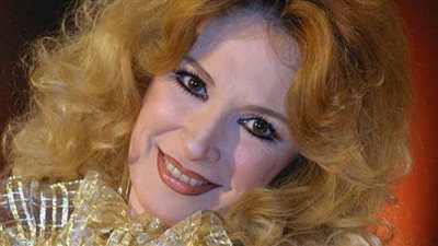 مهرجان القاهرة يكرم النجمة نيللي بجائزة الهرم الذهبي التقديرية إنجاز العمر