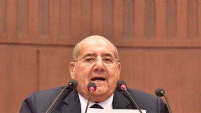 رئيس الشيوخ يحيل قانون حقوق المسنين إلى اللجان النوعية المختصة