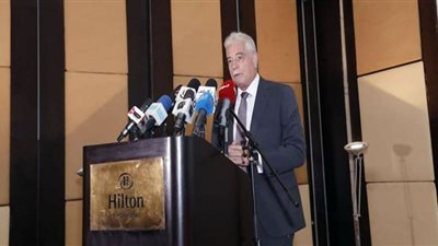 محافظ جنوب سيناء يشيد بجهود رئيس مدينة شرم الشيخ السابق