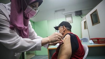 للمصريين في الخارج| كيفية التسجيل لأخذ الجرعة الثالثة المعززة للقاح كورونا