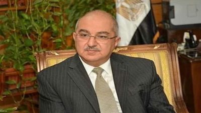 ألف جنيه للعاملين بجامعة أسيوط