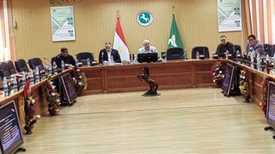 الرعاية الصحية وسكن مناسب لغير القادرين خلال لقاء المواطنين بالشرقية