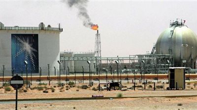 السعودية ترفع أسعار الخام لآسيا
