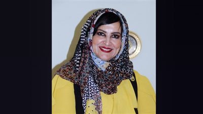 غادة عامر: احذر من سوء استخدام 