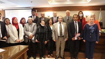 محافظ الجيزة يكرم الأمهات المثاليات