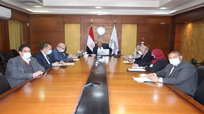وزير النقل يلتقي نظيره التونسي لبحث تدعيم التعاون في مجالات النقل المختلفة