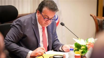 الصحة: انخفاض معدل الوفيات بفيروس كورونا بنسبة 44% خلال الأسبوع الماضي