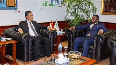 (شاهد) رئيس البريد المصري يستقبل نظيره الكونغولي للتعاون المشترك