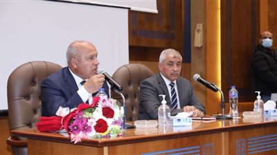 وزير النقل: استمرار تنفيذ المشروعات الضخمة رغم جائحة كورونا والأزمات العالمية