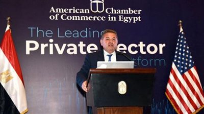 وزير الأعمال يعرض فرصا استثمارية جديدة للقطاع الخاص في ندوة الغرفة الأمريكية