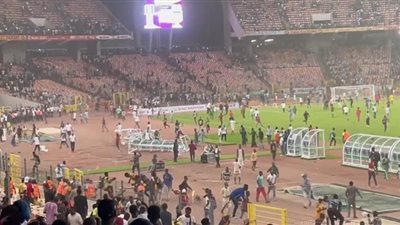 بعد تأهل غانا..أحداث شغب في ملعب أبوجا بنيجيريا (فيديو)
