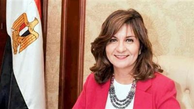 وزيرة الهجرة تجيب على استفسارات شباب المصريين الدارسين بالخارج
