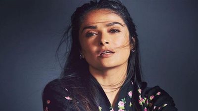 سلمى حايك تسرق الأضواء خلال العرض الأول لفيلم House Of Gucci (صور)