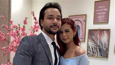 منة عرفة تنهي خلافها مع زوجها| 