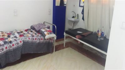 ضبط طبيبة نساء وتوليد مزيفة بأخمبم