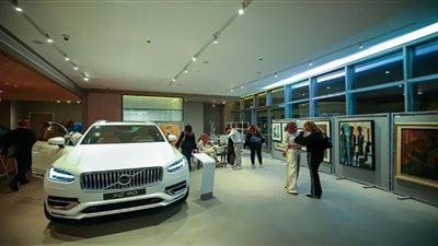 «عز العرب للسيارات» تستضيف معرضاً للفن المعاصر في «ڨولڨو جاليري»