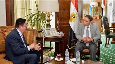 رئيس الأعلى للإعلام يبحث مع السفير الكازاخستاني سبل التعاون الإعلامي بين البلدين