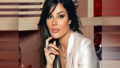 نادين نجيم في ضيافة منى الشاذلي.. الليلة