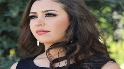 جنات تستعد لحفل