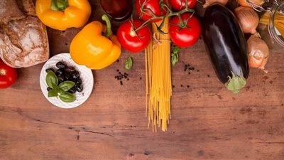 بينها الشاي والقهوة.. أطعمة ومشروبات تقلل من مخاطر الخرف