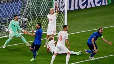الليلة .. إيطاليا تستضيف سويسرا في تصفيات كأس العالم