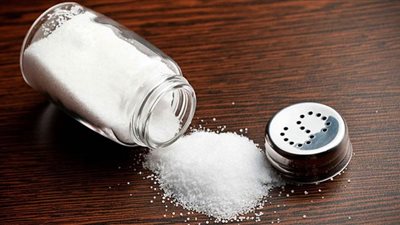 دراسة: الملح يؤثر على تدفق الدم والضغط في منطقة تحت مهاد الدماغ