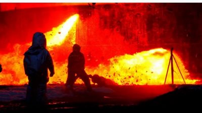 شاهد... أول ضربة جوية أوكرانية تستهدف منشأة تخزين وقود داخل روسيا