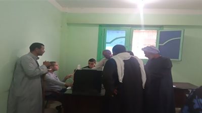 إقبال كثيف على لقاح كورونا في أبوحسيبة بالمنيا