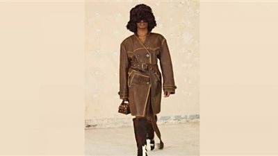 جلد الفهد يتصدر منصات الموضة العالمية في شتاء 2022