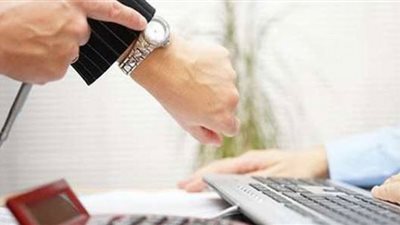 تعرف على مواعيد عمل البنوك والمخابز والبورصة والبريد في رمضان