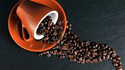 علماء يحددون كمية القهوة التي يجب أن تشربها المرأة الحامل