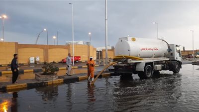 رئيس سفاجا: إزالة مياه الأمطار و جميع الطرق مفتوحة