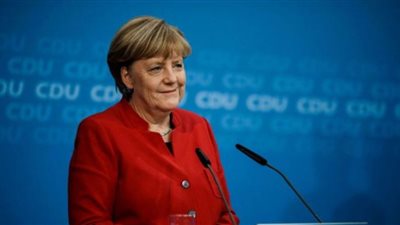 المستشارة الألمانية تعرب عن قلقها بشأن الزيادة الحادة في إصابات كورونا الجديدة